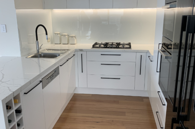 Contemporary Kitchen in Sabina Apartments